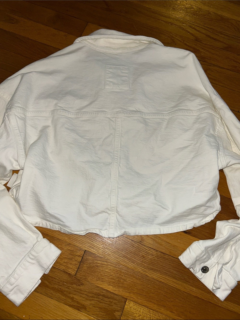 Abercrombie & Fitch Cream Cropped Jean Jacket white size large with pockets - Picture 7 of 7